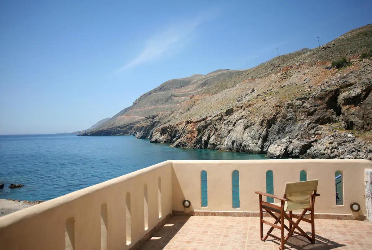 On The Beach Apartments Khóra Sfakíon المظهر الخارجي الصورة