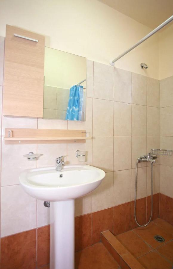 On The Beach Apartments Khóra Sfakíon المظهر الخارجي الصورة