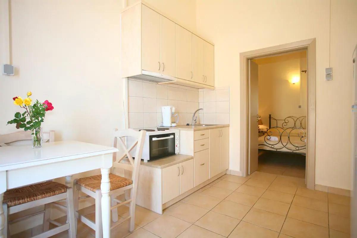 On The Beach Apartments Khóra Sfakíon المظهر الخارجي الصورة