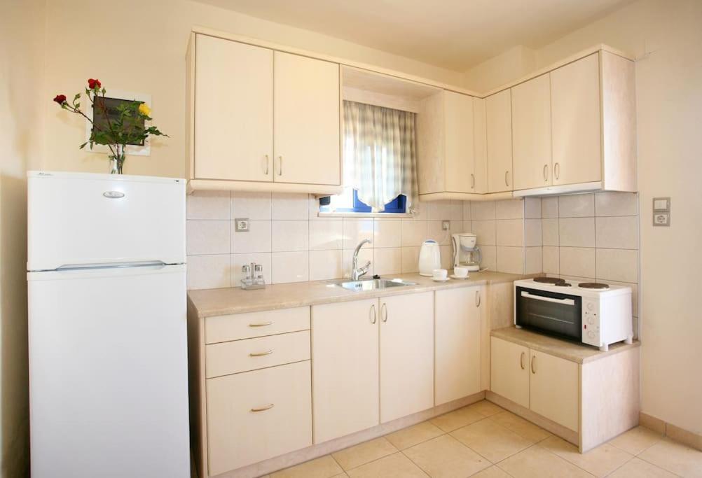 On The Beach Apartments Khóra Sfakíon المظهر الخارجي الصورة